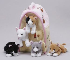 Plush Cat House with Five Kitties and Travel Carrying Case